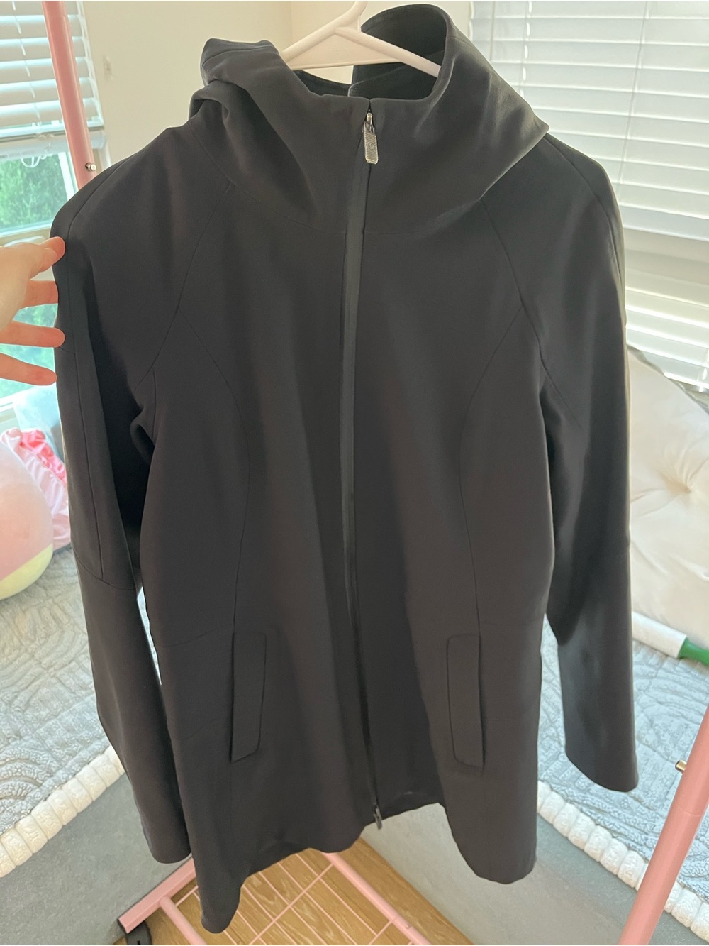NWOT Lululemon RepelShell Rain Jacket 6 - Picture 5 of 12